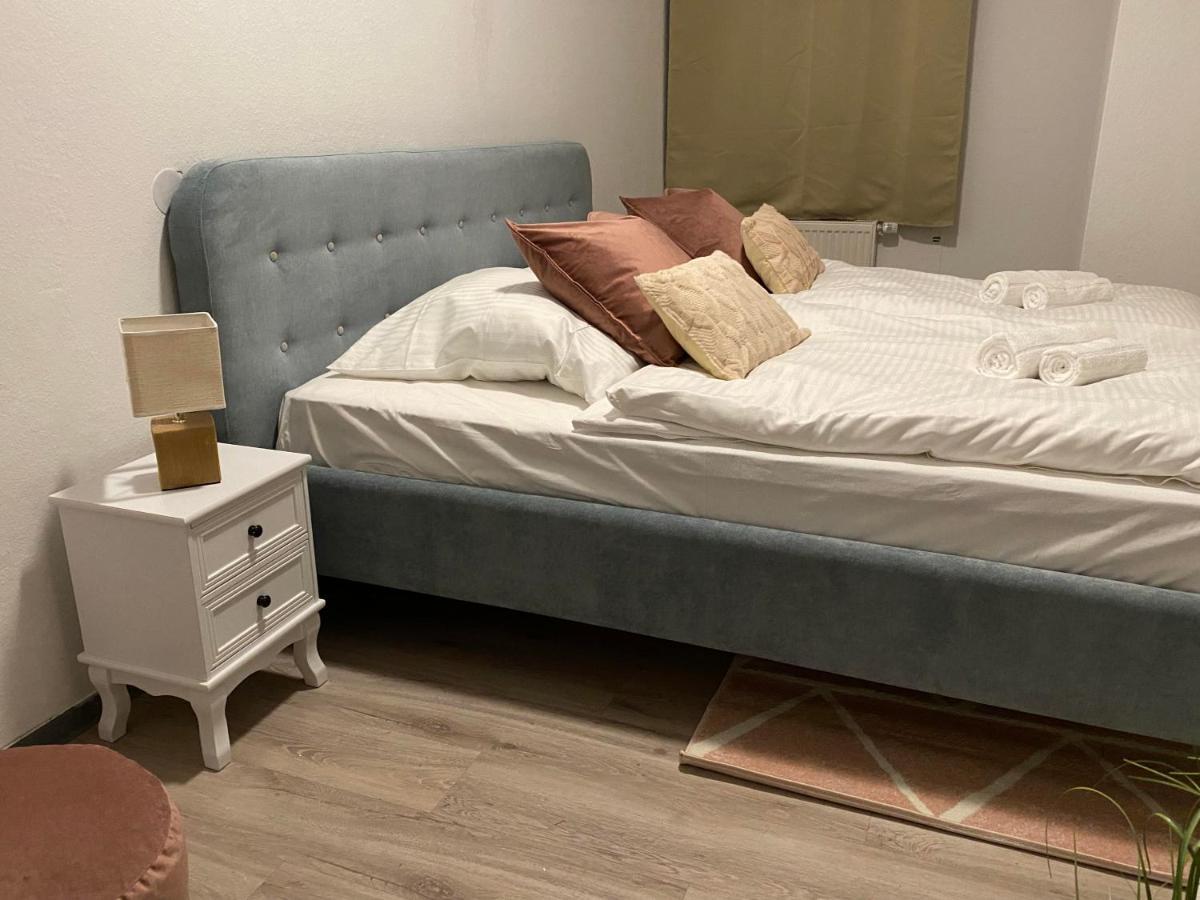 Urbansuites - Modern & Zentral In Der City - Dein Zuhause In Štutgart Exteriér fotografie