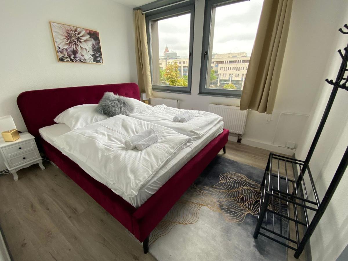 Urbansuites - Modern & Zentral In Der City - Dein Zuhause In Štutgart Exteriér fotografie